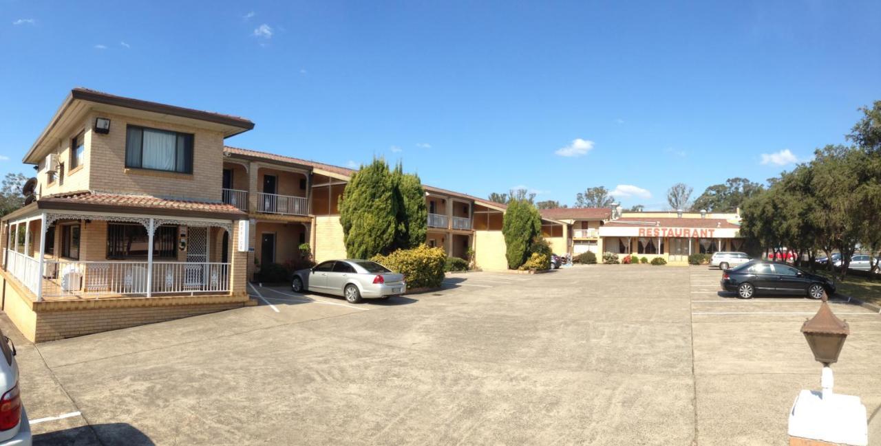 Alexander The Great Motel Windsor Ngoại thất bức ảnh
